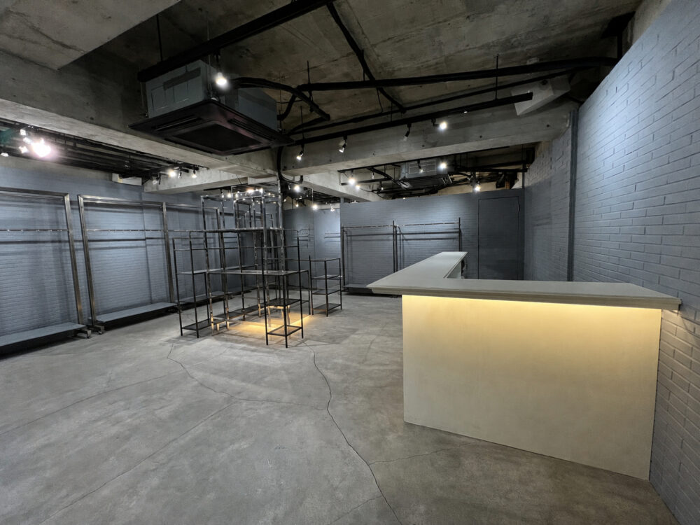 DB&BAR SPACE